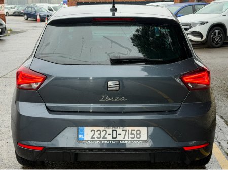2023 SEAT Ibiza Folding Mirrors...Background Lighting €17,400 thumbnail