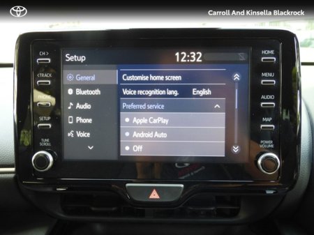 2022 Toyota Yaris Cross Hybrid Luna Sport €28,950 thumbnail