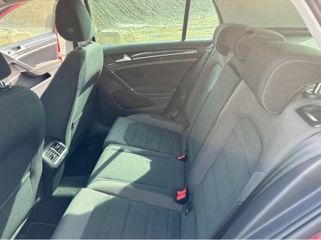 2019 Volkswagen Golf - thumbnail 16