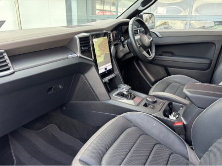 2024 Volkswagen Amarok AVENTURA V6 TDI 4M DC 4MOTION €61,900 thumbnail