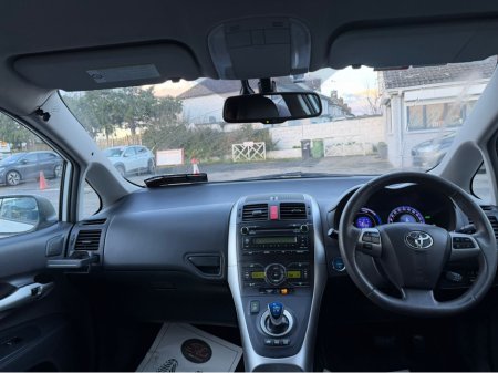 2011 Toyota Auris 1.8 HSD LUXURY 4DR AUTO €6,990 thumbnail