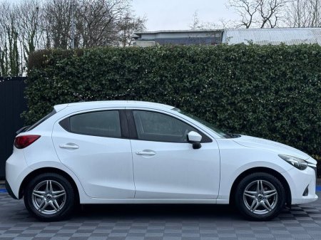 2017 Mazda Demio 1.3 SKYACTIV // SERVICE HISTORY // AIR CONDITIONING // 15" ALLOYS €11,900 thumbnail