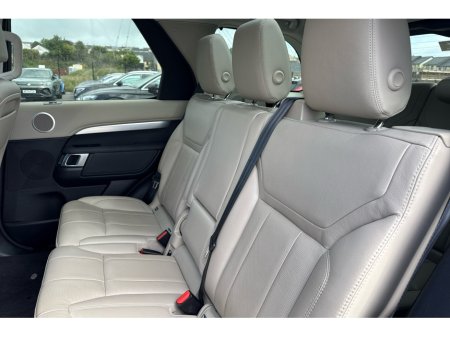 2019 Land Rover Discovery - thumbnail 12