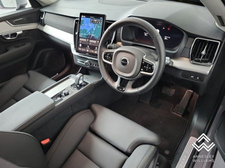 2025 Volvo XC90 - thumbnail 13