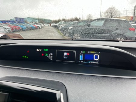 2018 Toyota Prius TOURING SELECTION AUTOMATIC 1.8 HYBRID PETROL //HIGH SPEC//FULL LEATHER HEATED SEATS//HEAD UP DISPLAY//ADAPTIVE CRUISE CONTROL//REVERSE CAMERA// €16,950 thumbnail