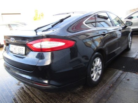 2017 Ford Mondeo 2.0 TDCI Zetec ECO S/S 150PS 5DR €9,950 thumbnail