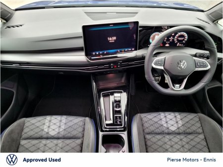 2026 Volkswagen Golf - view 4