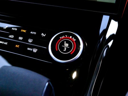 2023 Land Rover Range Rover Sport SWB 3.0 Si6 PHEV SE €92,950 thumbnail