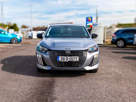 2025 Peugeot 208 - thumbnail 9