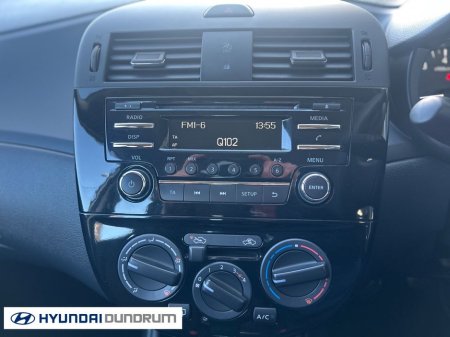 2017 Nissan Pulsar - thumbnail 16