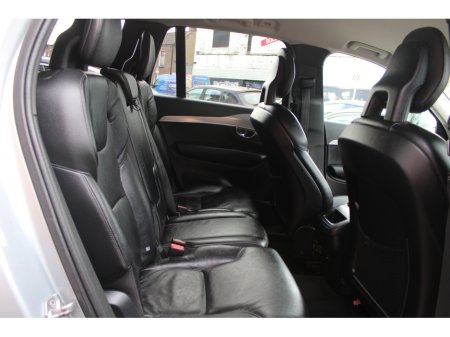 2016 Volvo XC90 - thumbnail 9