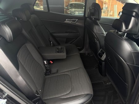 2023 Kia Sportage - thumbnail 6