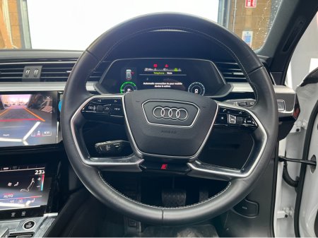 2022 Audi e-tron - thumbnail 11