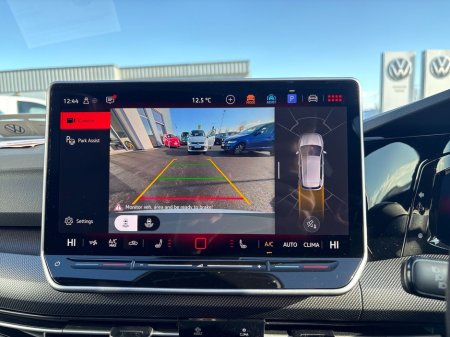 2026 Volkswagen Golf *DEMO* GTI 2.0 TSI 265HP €62,975 thumbnail