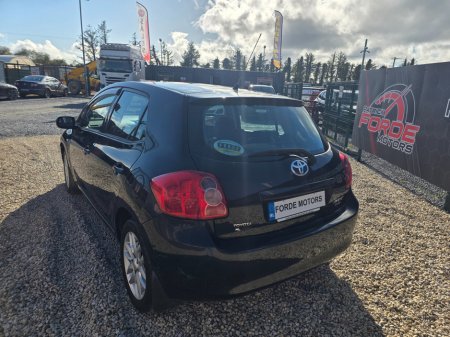 2007 Toyota Auris - view 3