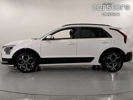 2023 Kia Niro 1.6 GDI PHEV K4 Auto €31,880 thumbnail