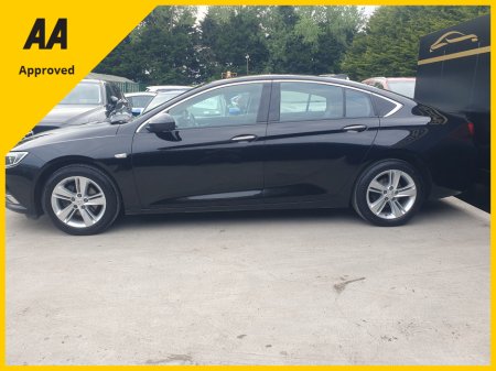 2017 Vauxhall Insignia - thumbnail 10