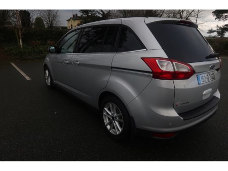 2015 Ford Grand C-Max 1.5 TDCI ZETEC 120 120PS 5DR €7,500 thumbnail