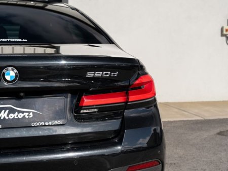 2022 BMW 5 Series - thumbnail 8