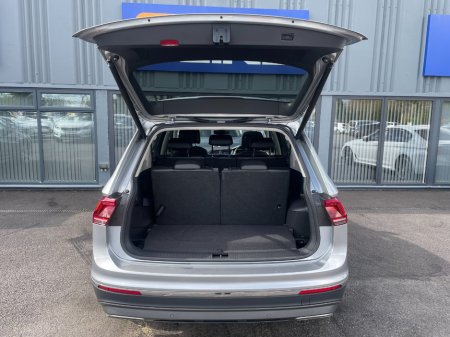 2020 Volkswagen Tiguan - photo 5