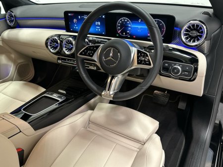 2024 Mercedes-Benz A Class A180 D Progressive Line + €42,900 thumbnail