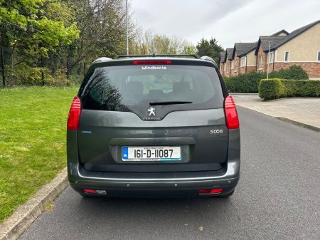 2016 Peugeot 5008 - thumbnail 5