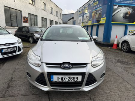 2011 Ford Focus - thumbnail 9