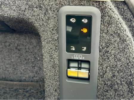 2026 Land Rover Range Rover *Deposit taken* AUTOBIOGRAPHY PHEV *Only 17km* thumbnail