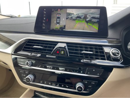 2018 BMW 5 Series - thumbnail 17