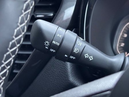 2025 Isuzu D-MAX V-CROSS DCB €48,851 thumbnail