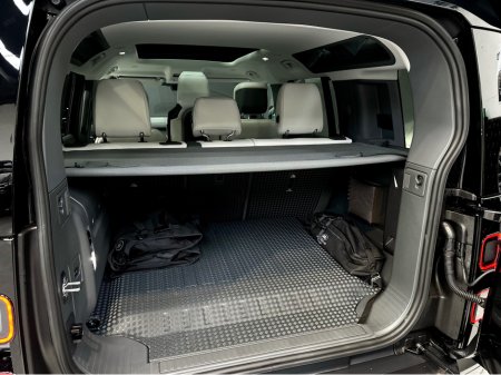 2026 Land Rover Defender - thumbnail 28