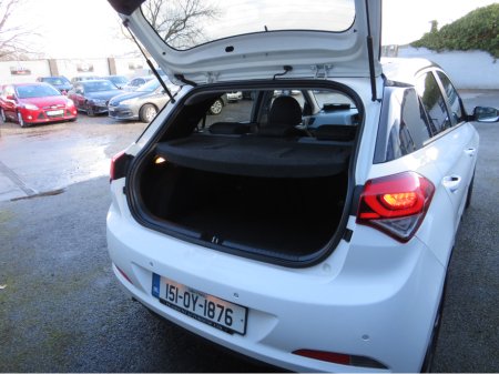 2015 Hyundai i20 - thumbnail 9