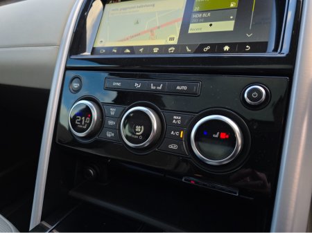 2017 Land Rover Discovery - thumbnail 27