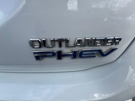 2018 Mitsubishi Outlander - thumbnail 21