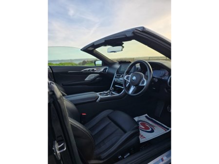 2021 BMW 8 Series - thumbnail 33