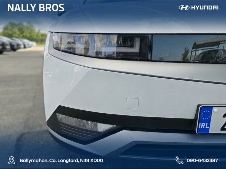 2022 Hyundai Ioniq 5 - view 2