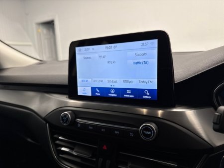 2020 Ford Focus - thumbnail 19