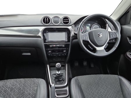 2024 Suzuki Vitara 1.4 Hybrid SZ5 MT €24,950 thumbnail