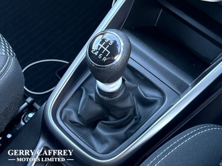 2023 Suzuki Vitara SZT 1.4 Petrol Hybrid Manual - 7 Years Manufacturer Warranty €23,450 thumbnail