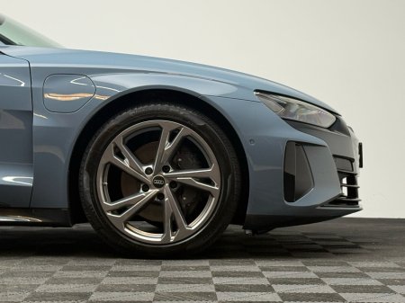 2024 Audi e-tron GT quattro - thumbnail 9