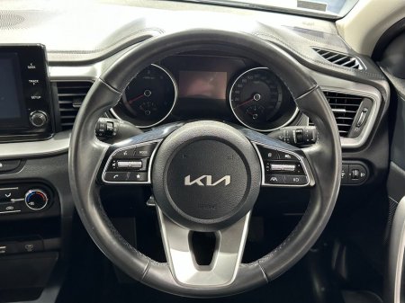 2023 Kia Ceed - thumbnail 15