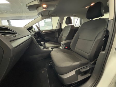 2013 Volkswagen Golf *VOLKSWAGEN GOLF* *TSI* *DSG* *LOW MILEAGE* *REVERSE CAMERA* *PARKING SENSORS* *AUTO LIGHTS* *AUTO HOLD* *6 MONTHS WARRANTY* *TRADE INS WELCOME €10,950 thumbnail