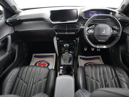 2021 Peugeot 2008 - thumbnail 14