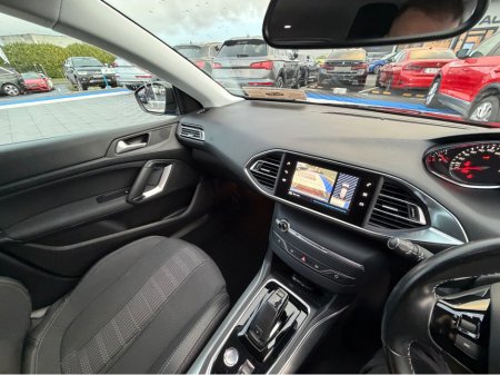 2019 Peugeot 308 ALLURE - 1.5 DIESEL - AUTO - 12M WARRANTY - CAR: 1755 €15,950 thumbnail