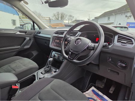 2020 Volkswagen Tiguan 2.0 D Auto HighLine 4WD €28,950 thumbnail