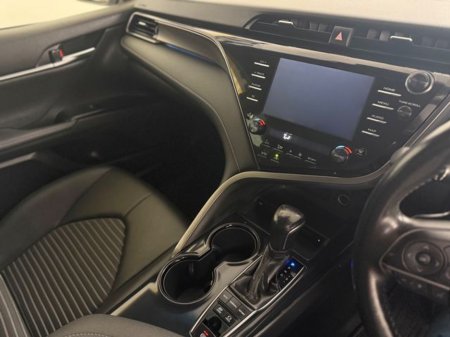 2020 Toyota Camry - thumbnail 10