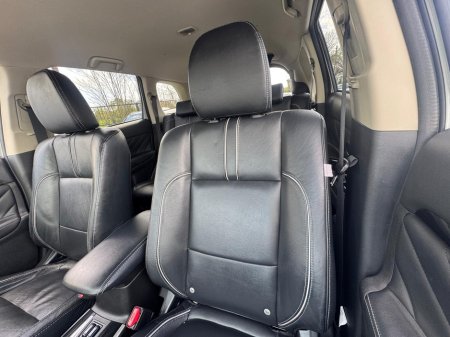 2018 Mitsubishi Outlander - thumbnail 22