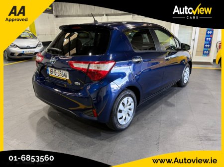 2019 Toyota Yaris - thumbnail 11