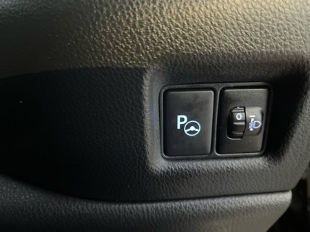 2019 Toyota C-HR - thumbnail 13