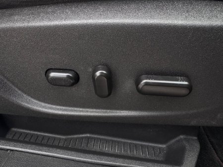 2018 Ford Kuga - thumbnail 25